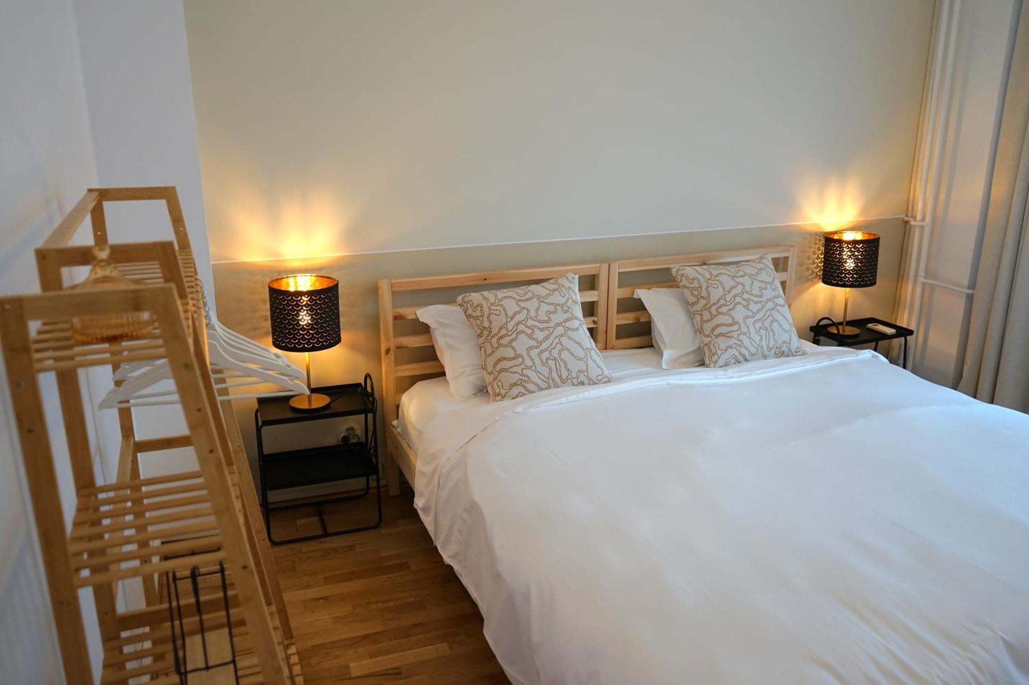 Spacious 3Br, 2Bt With 5 Balconies Bucureşti Ngoại thất bức ảnh